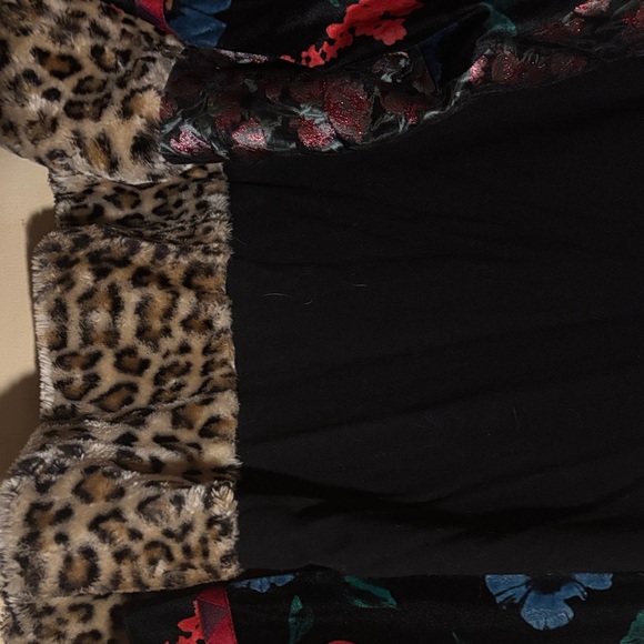 Floral Velvet Robe - Multicolor - Picture 14 of 16